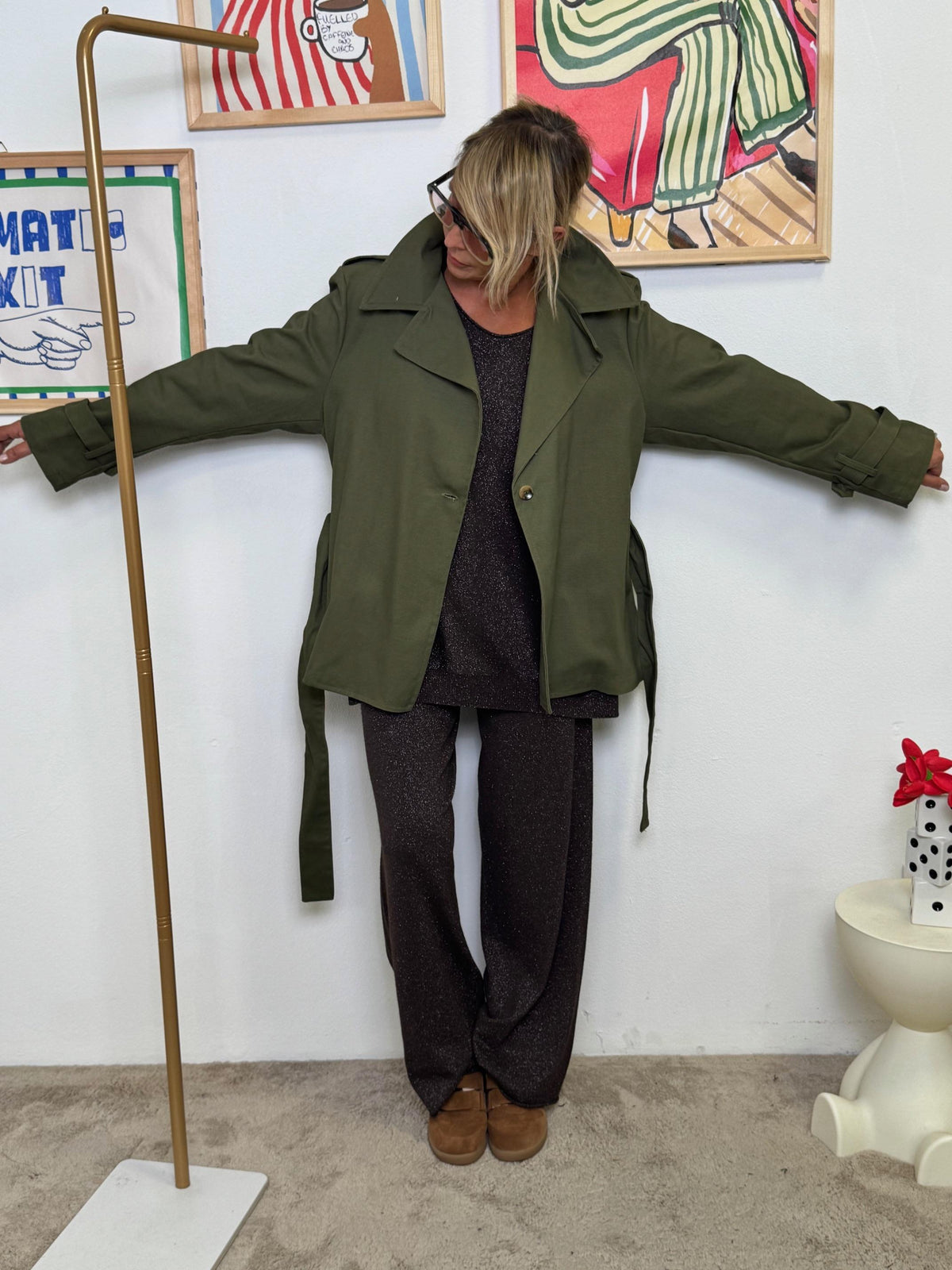 SUSY STAR - Trench Verde Militare con Patch "TRUST ME" Statement Coat STS7262/ VERDE MILITARE SUSY STAR