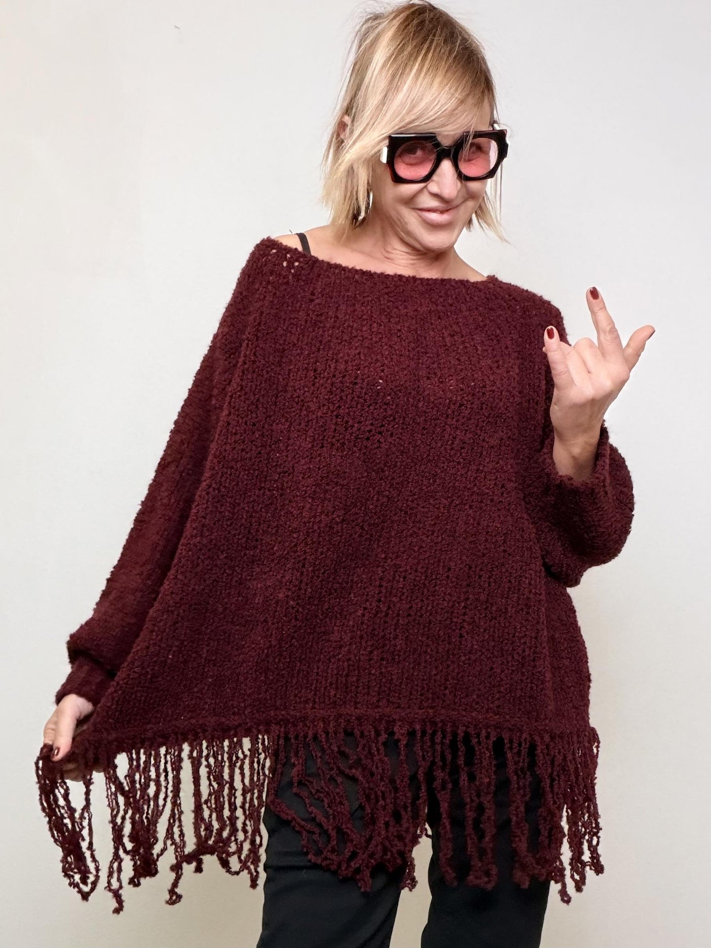 DEJA VU - Maglia oversize con frange decorative bordeau A25SS402/ BORDEAUX DEJA VU