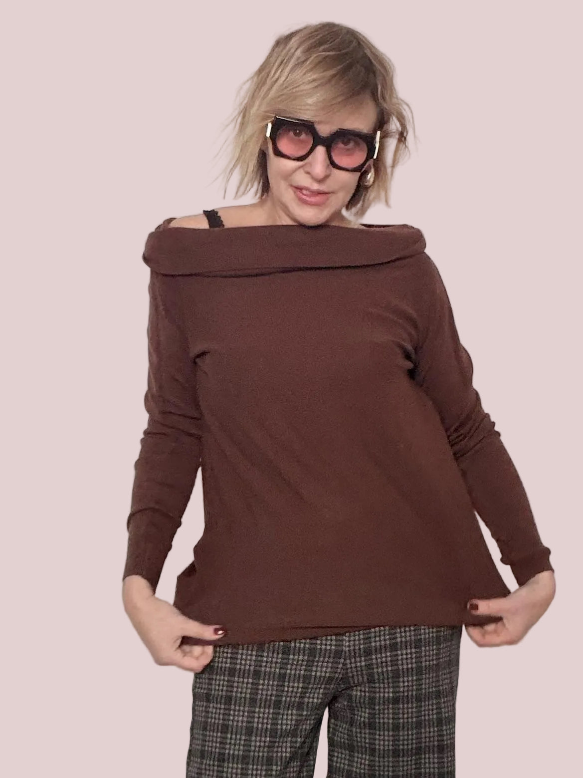 Maglia Scollo Bardot Comfort Chic dal Tocco Femminile ZS8173/ MORO FEMALE