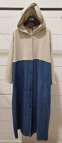 Giacca-abito lunga bicolore verde militare e azzurro con cappuccio