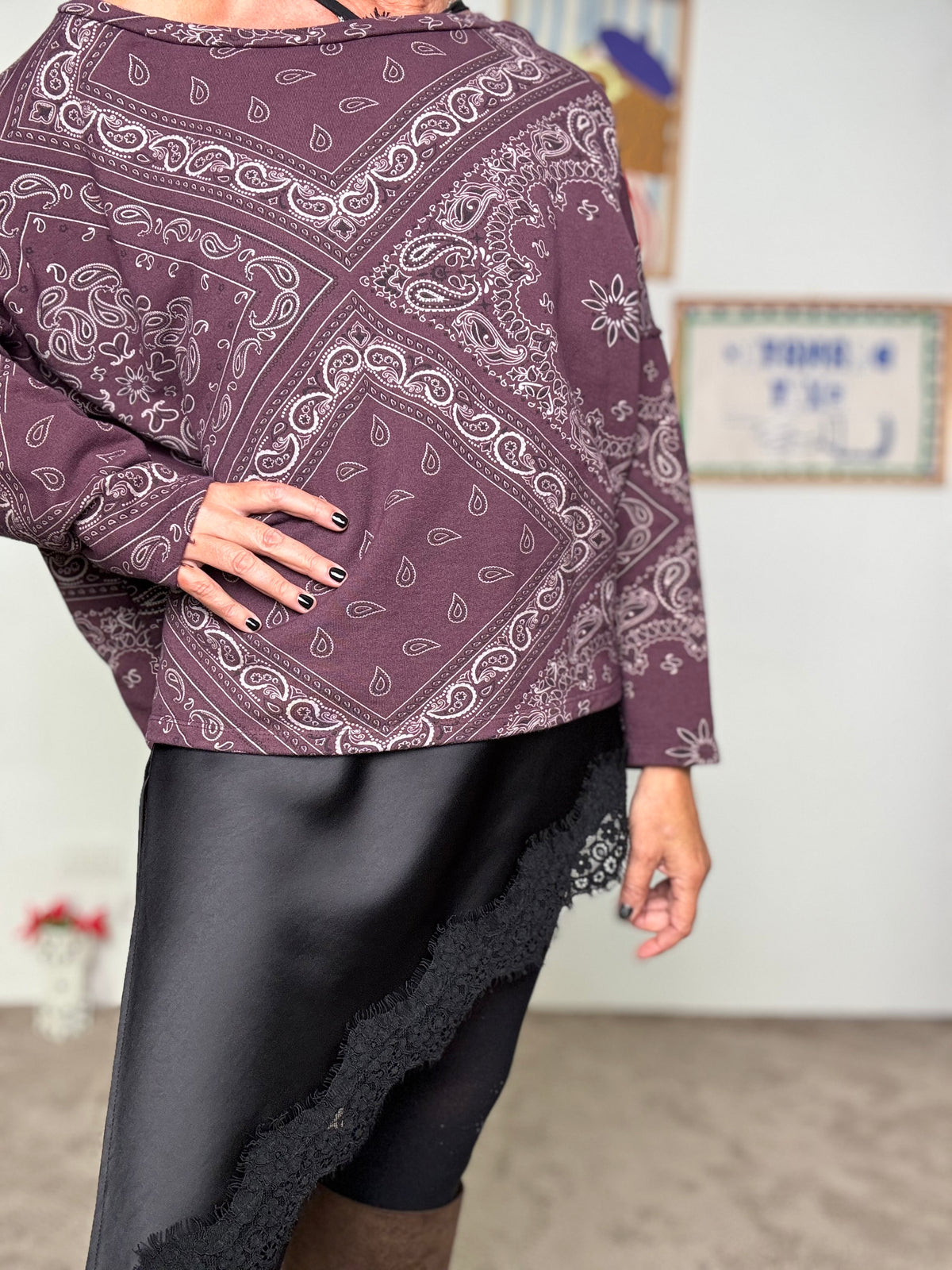 FEMALE - Felpa verde oversize con motivo bandana – comoda, trendy e super versatile