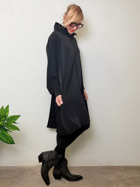 Abito-Camicia Oversize con Retro Plissettato