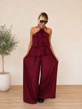 Tuta Jumpsuit Halter con Triplo Volant e Schiena Scoperta