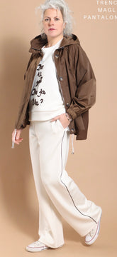 DEJA VU -Pantalone Modal Over con Riga Laterale PREORDINI