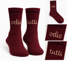 Calzino corto con scritta ODIO TUTTI