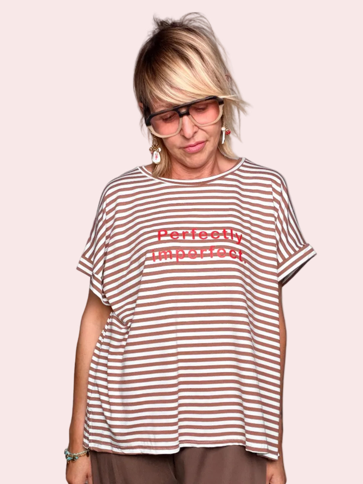 T-shirt Oversize a Righe con Stampa "Perfectly Imperfect"
