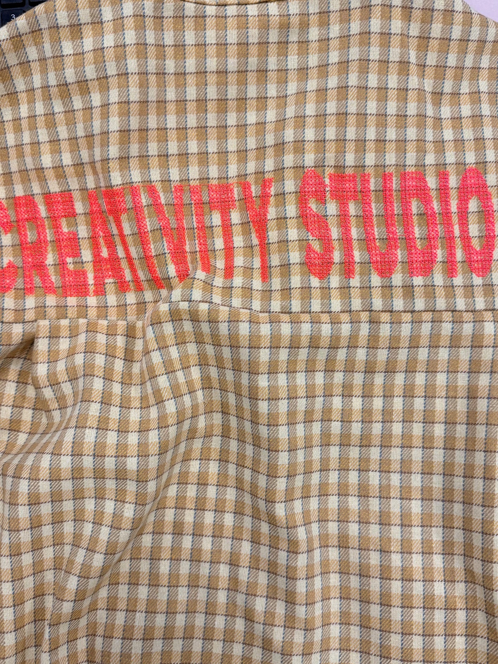 Camicia over a quadri “Creativy Studios”