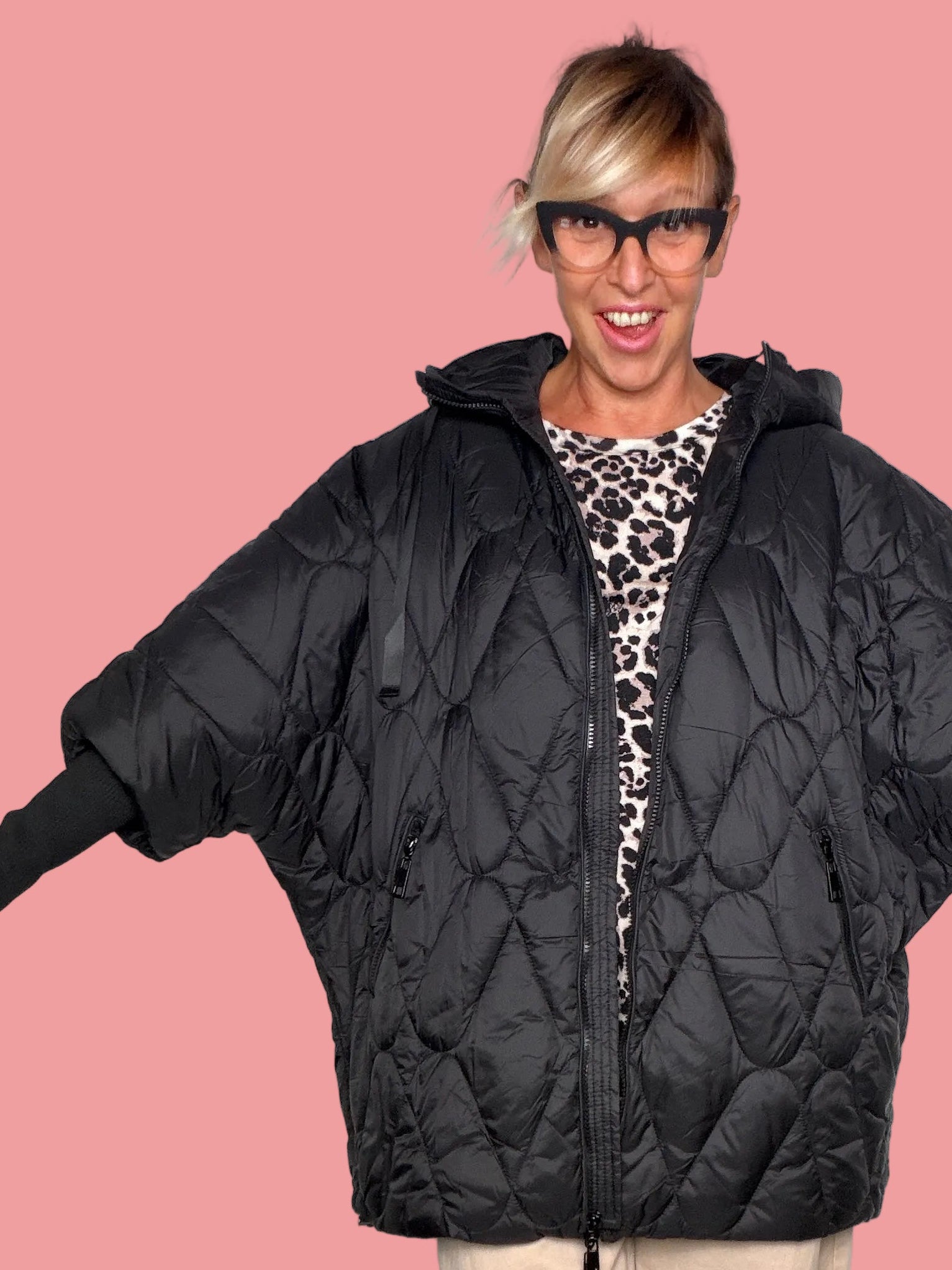 Piumino Oversize con Cappuccio