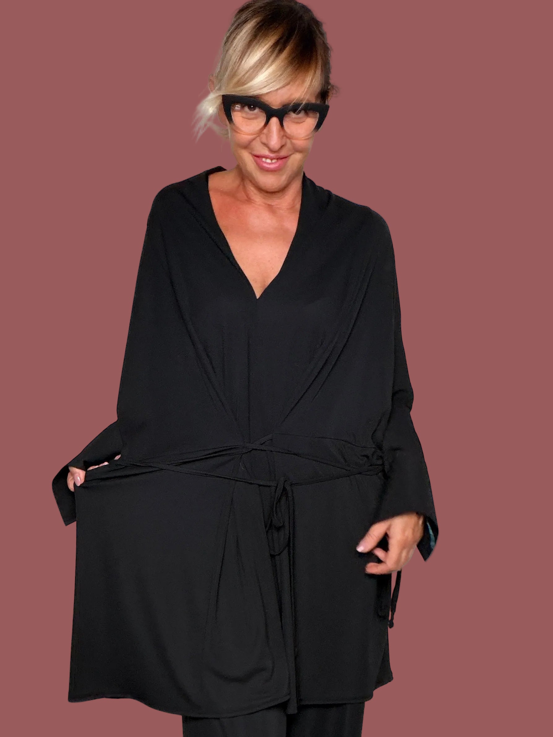 Abito Camicia Fluida Nero con Lacci in Vita e Maniche Ampie