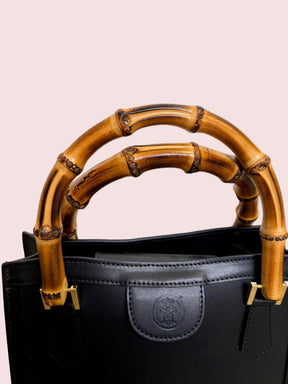 Borsa in Pelle con Manico Bamboo – Eleganza Decisa
