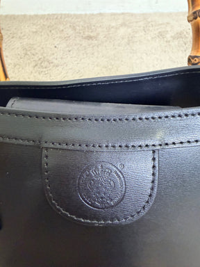 Borsa in Pelle con Manico Bamboo – Eleganza Decisa