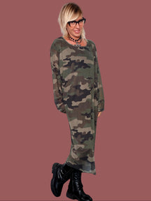Abito Camouflage Semitrasparente con Maniche Lunghe
