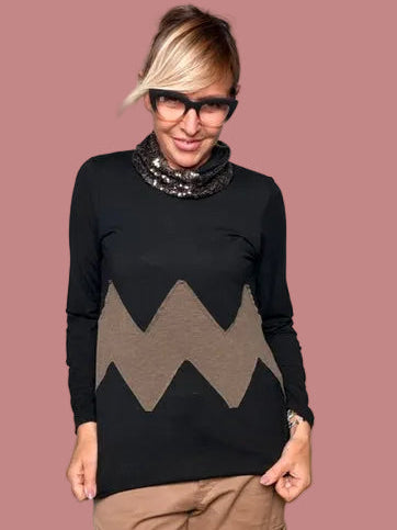 Maglia geometrica Le Streghe con colletto staccabile in paillettes argento