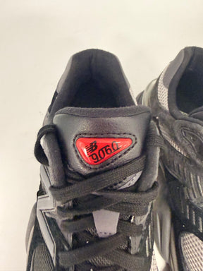 New Balance 9060 Sneakers Nere e Grigie Chunky