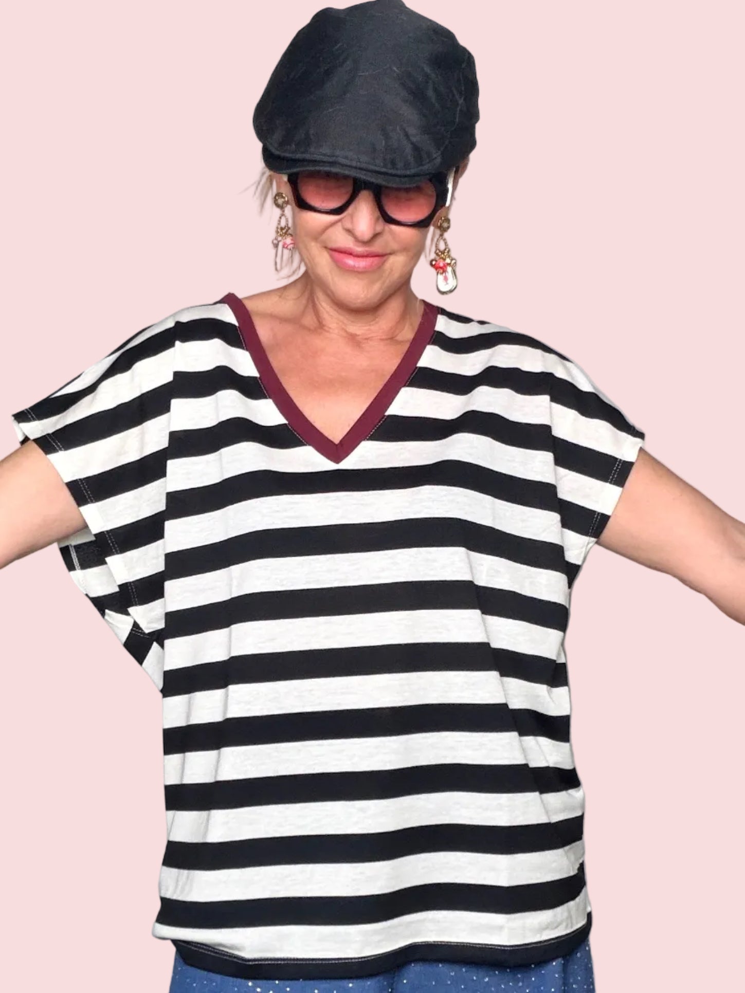 Maglia Oversize a Righe con Scollo a V