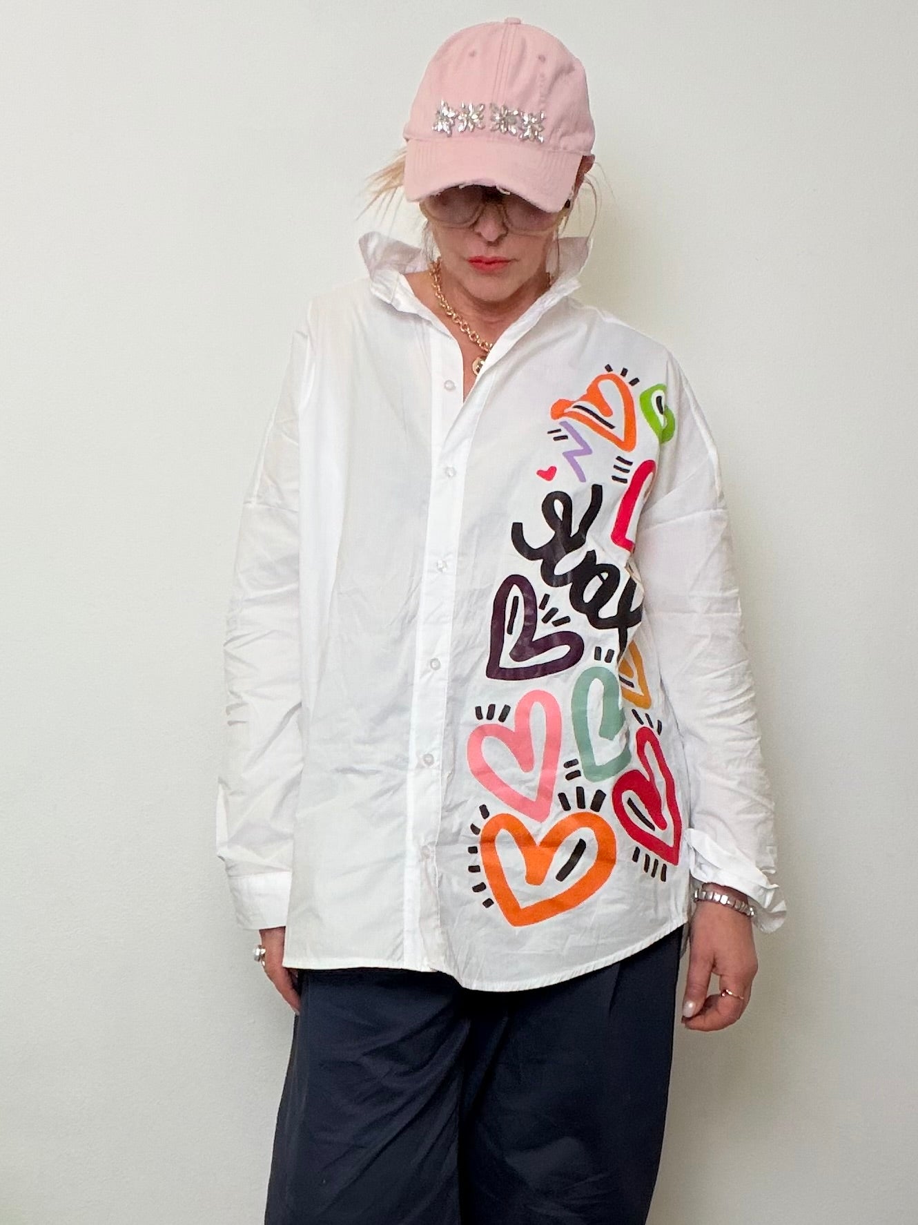 Camicia Bianca con Stampa Cuori Colorati