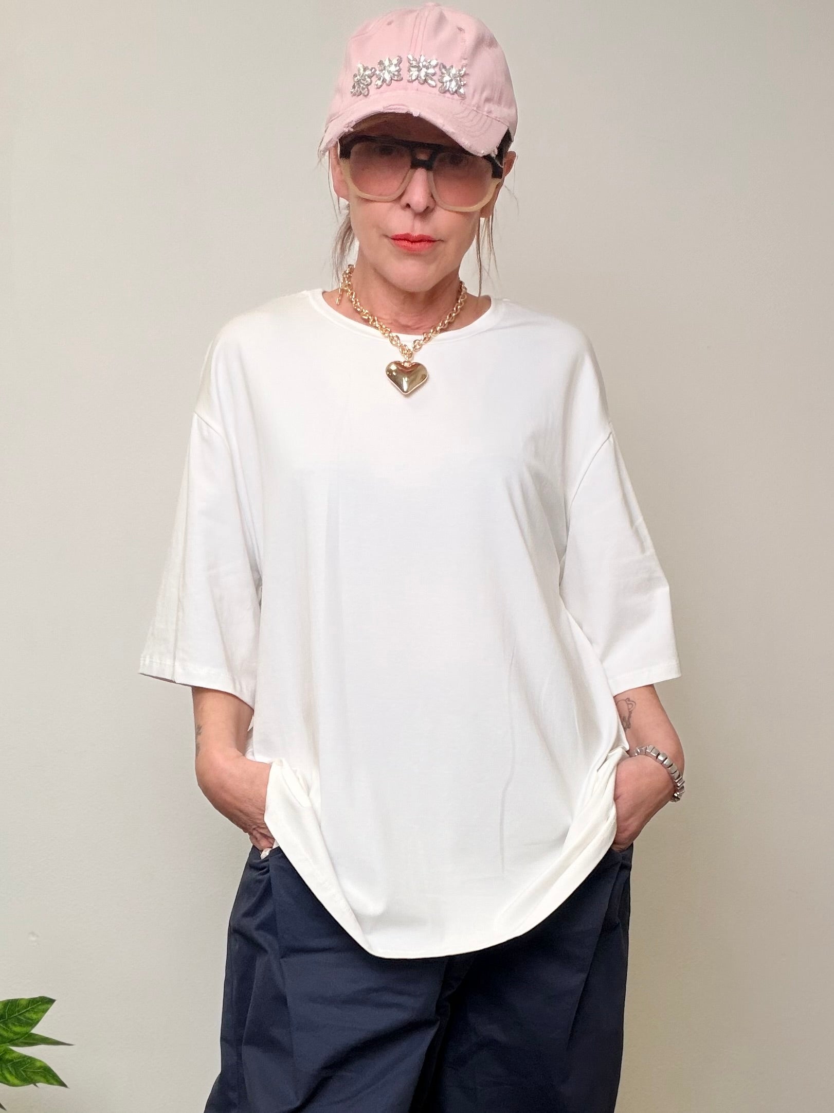 T-shirt Oversize Bianca con Stampa AMORE