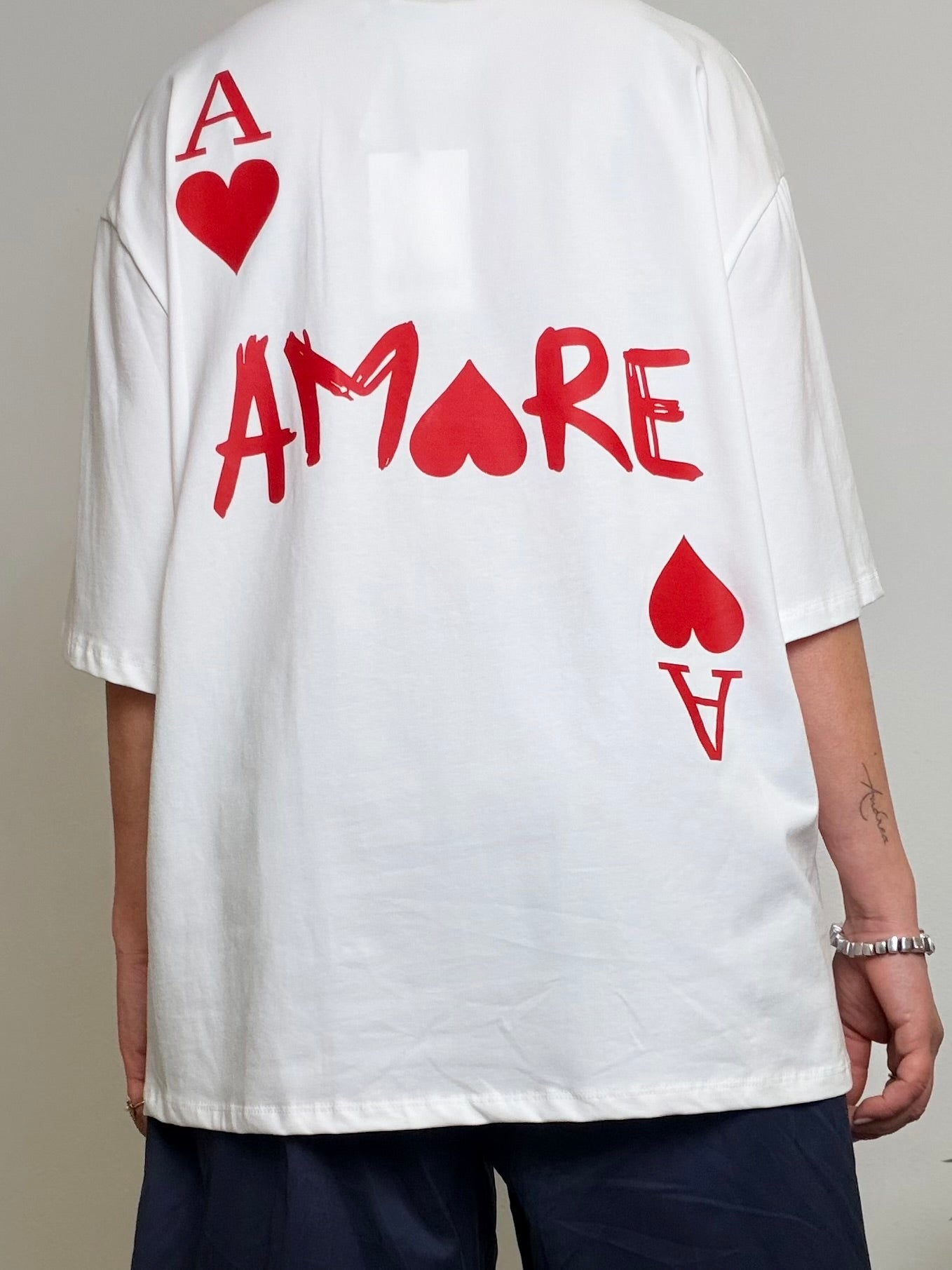 T-shirt Oversize Bianca con Stampa AMORE