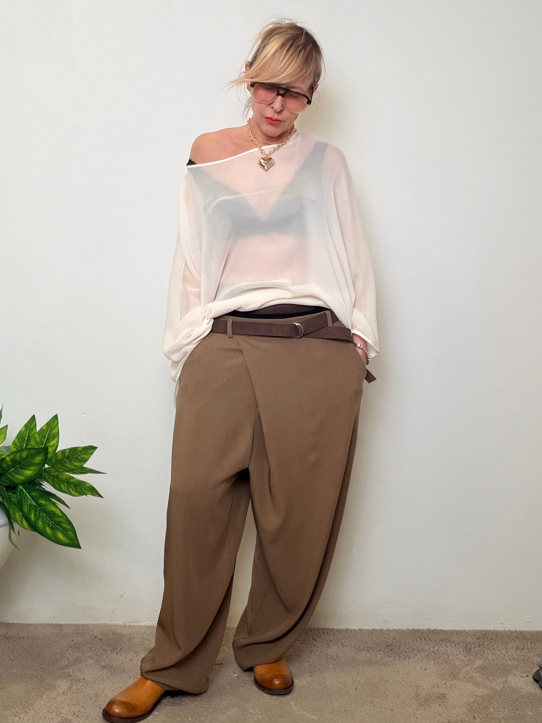 Pantaloni con drappeggio