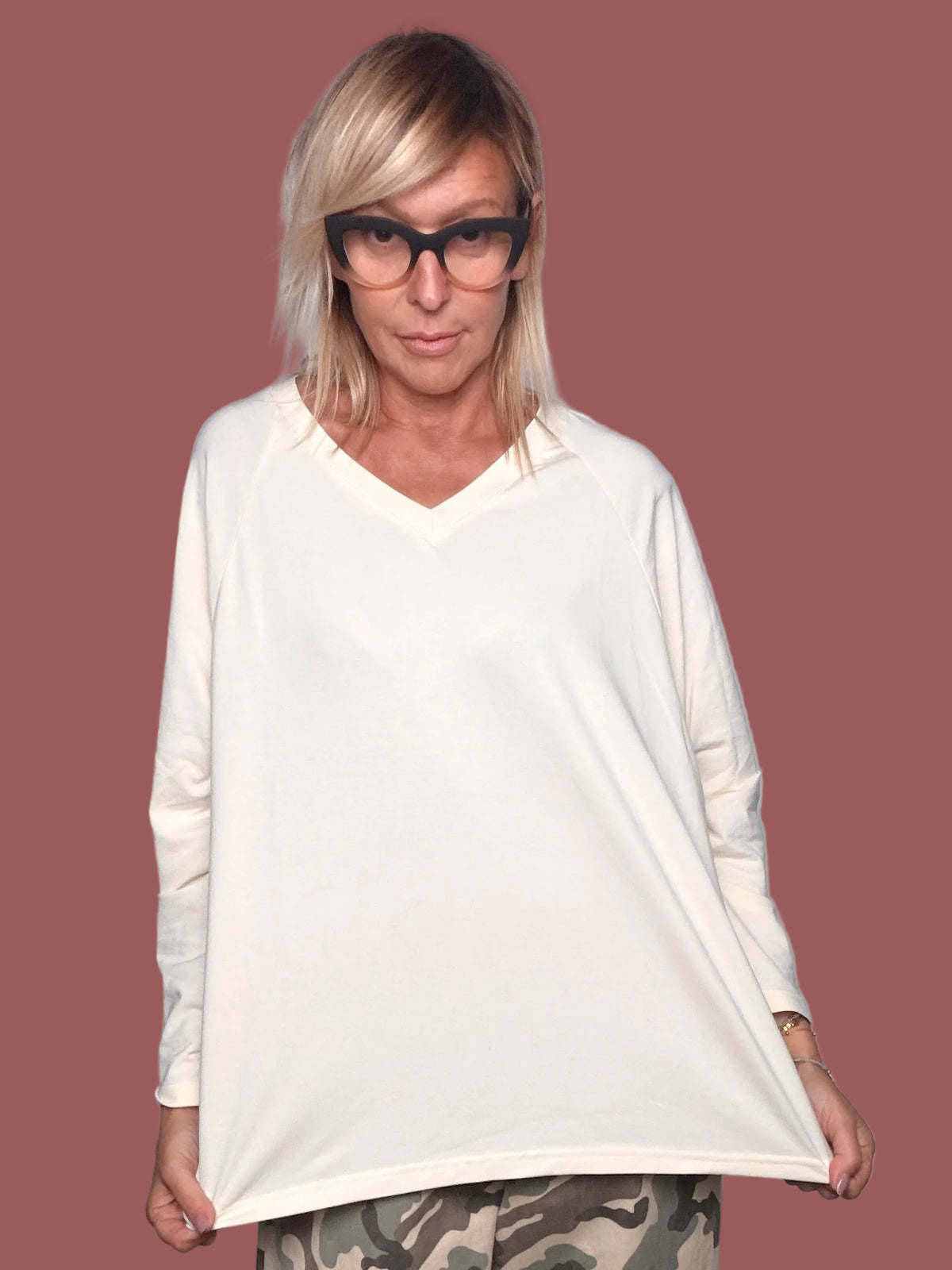 T-shirt Oversize Scollo a V Maniche Lunghe Panna Flo&Poi