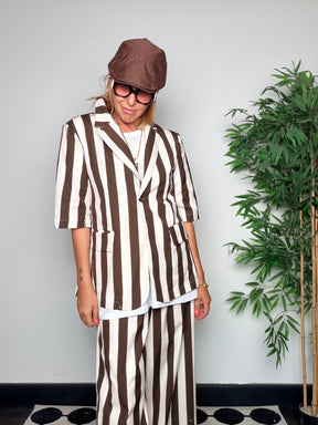 Giacca Blazer a Righe Maniche Corte — Cioccolato/Panna