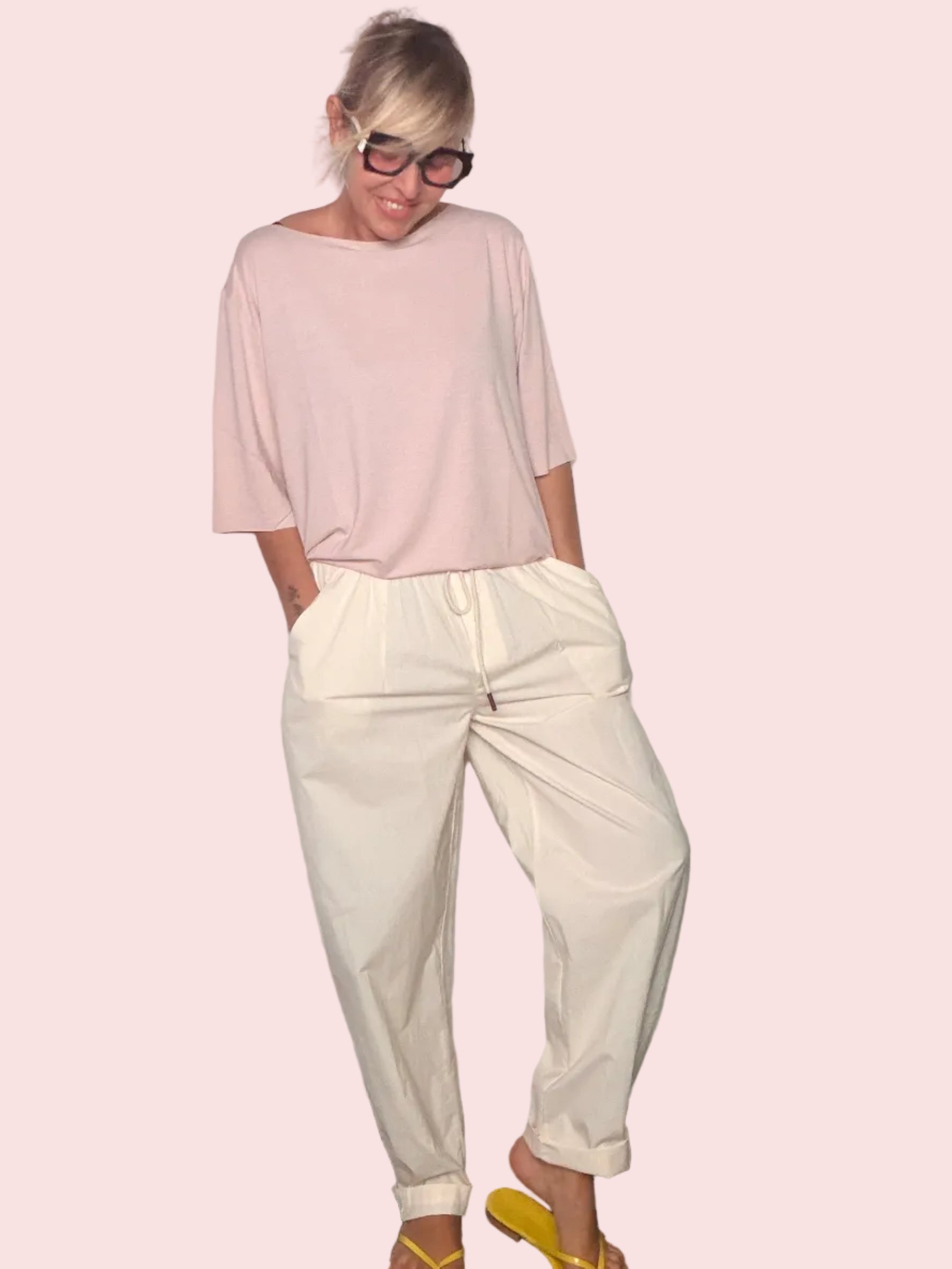 Pantalone Sigaretta Tela con Coulisse e Risvolto — Panna