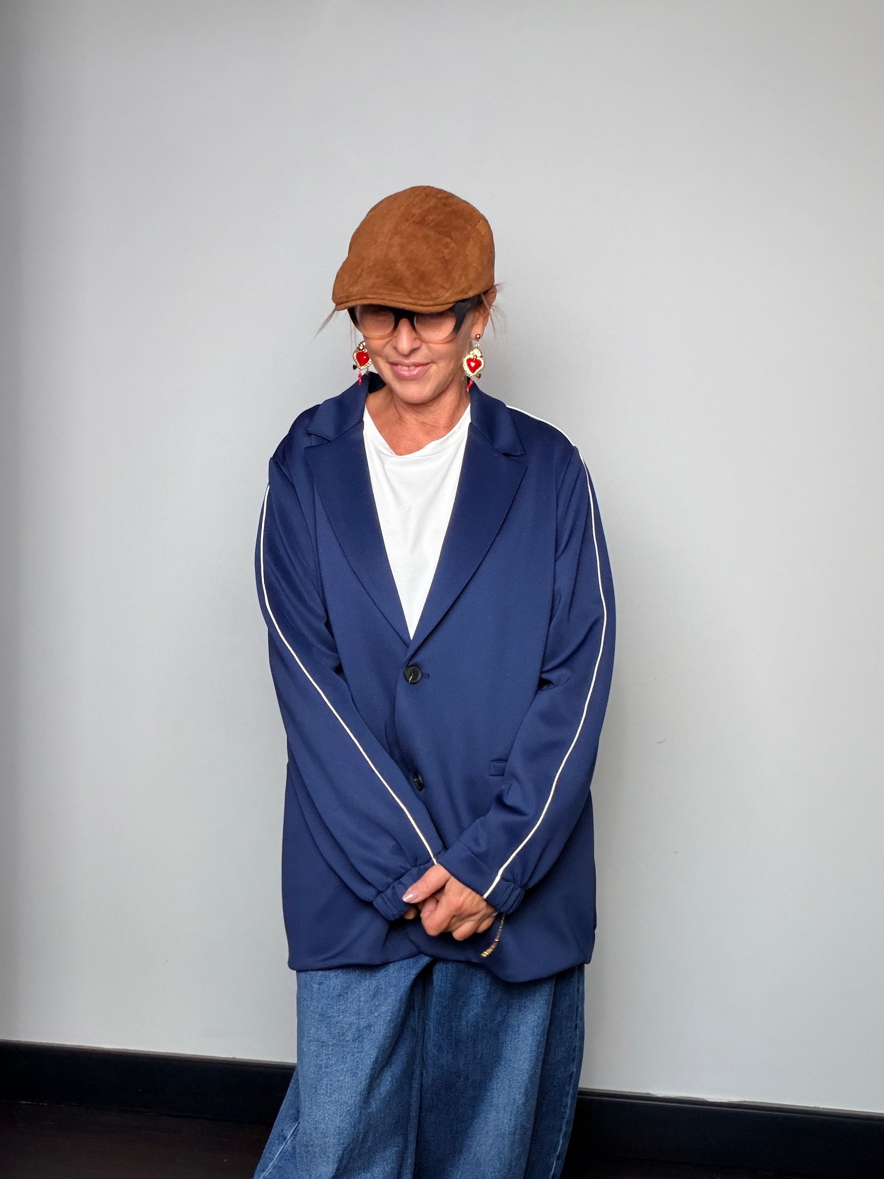 Giacca Sportiva Oversize Blu con Profilo a Contrasto