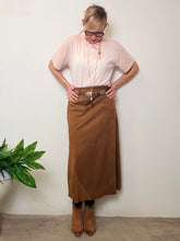 Gonna midi in camoscio marrone