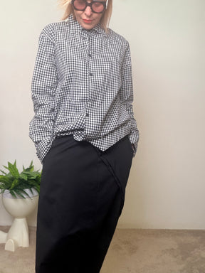 Pantalone turca con applicazioni bottoni