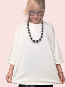 Maxi t-shirt oversize bianca con girocollo