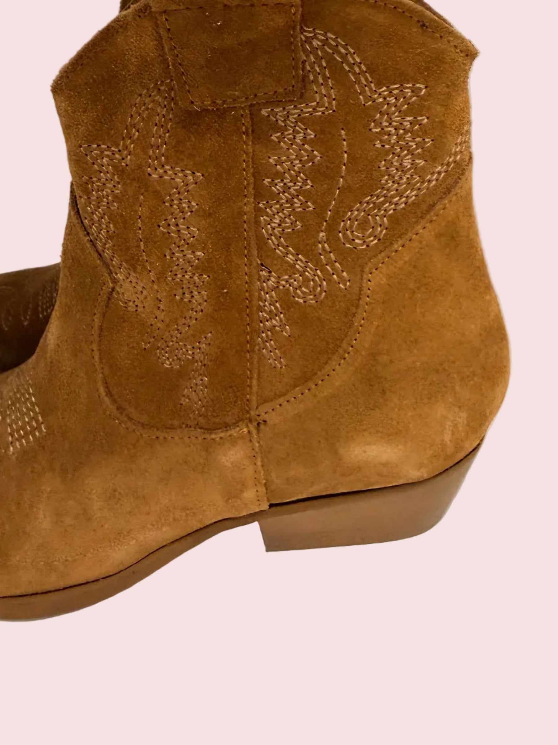 Stivaletti texani in camoscio camel