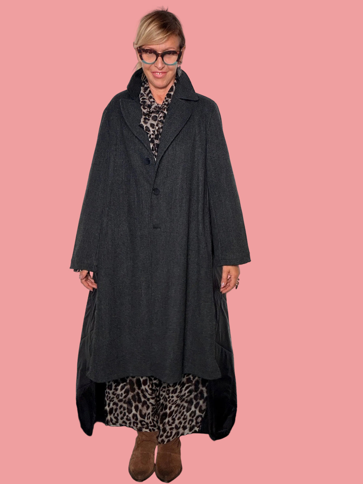 Cappotto lungo grigio con dietro trapuntato Female