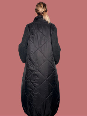 Cappotto lungo grigio con maniche trapuntate Female