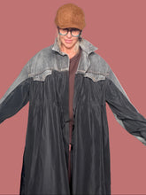Trench lungo oversize in denim e tessuto plissettato Susy Star