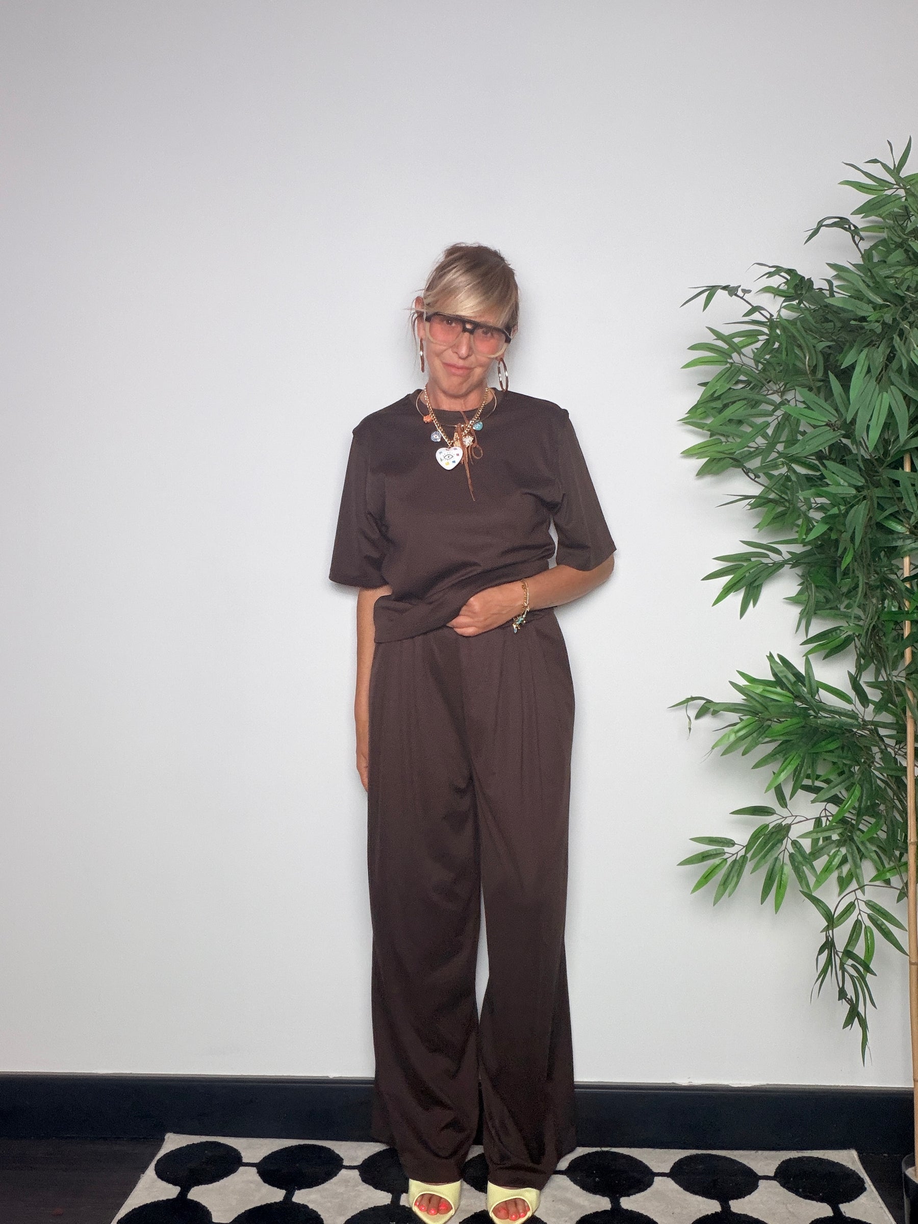 Completo coordinato t-shirt e pantalone palazzo donna Female