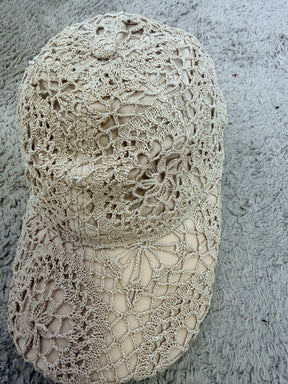 Cappello baseball in cotone lavorato a crochet