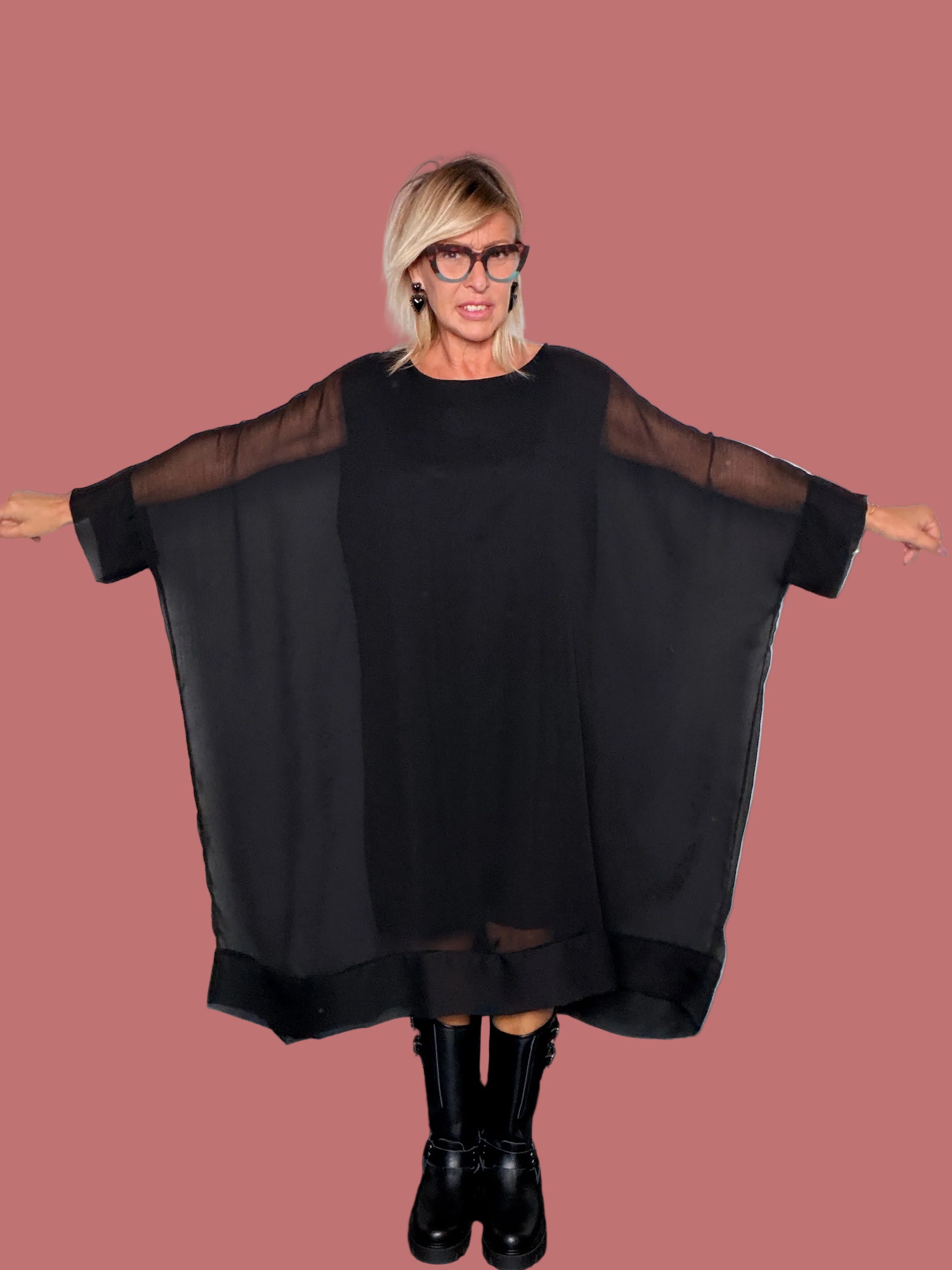 Vestito oversize in chiffon nero, vista frontale