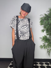 Pantalone Salopette con Bretelle Wide Leg —
