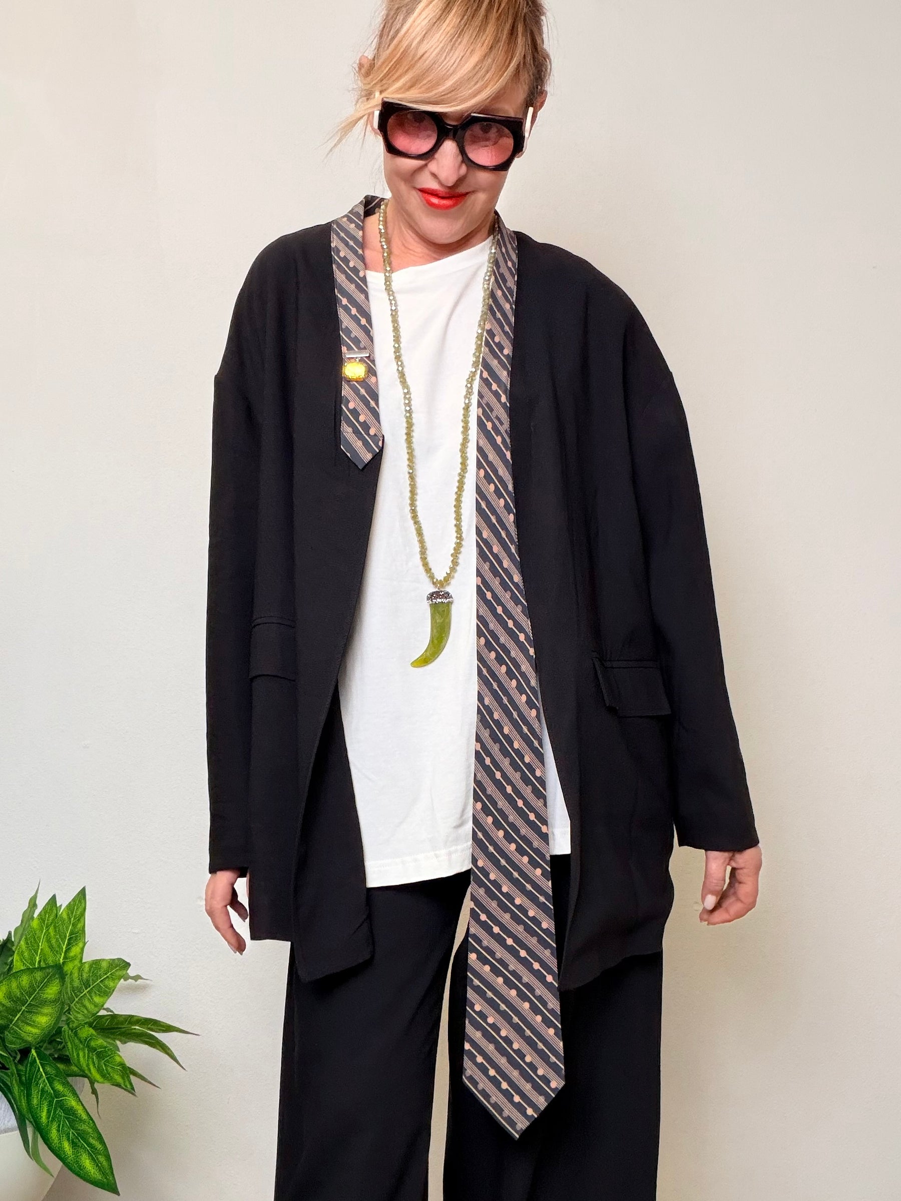 Giacca con Cravatta Integrata