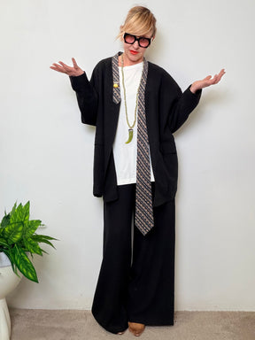 Giacca con Cravatta Integrata