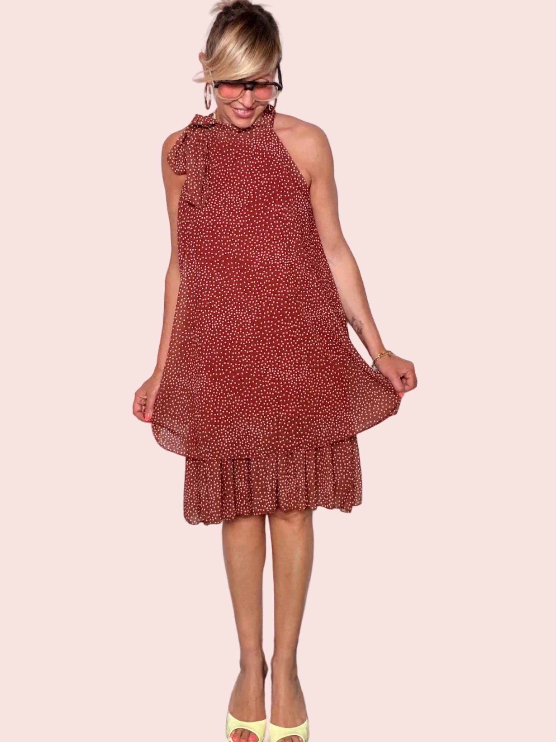 Abito Midi a Pois — Collo Halter con Volant