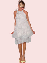 Abito Midi a Pois — Collo Halter con Volant