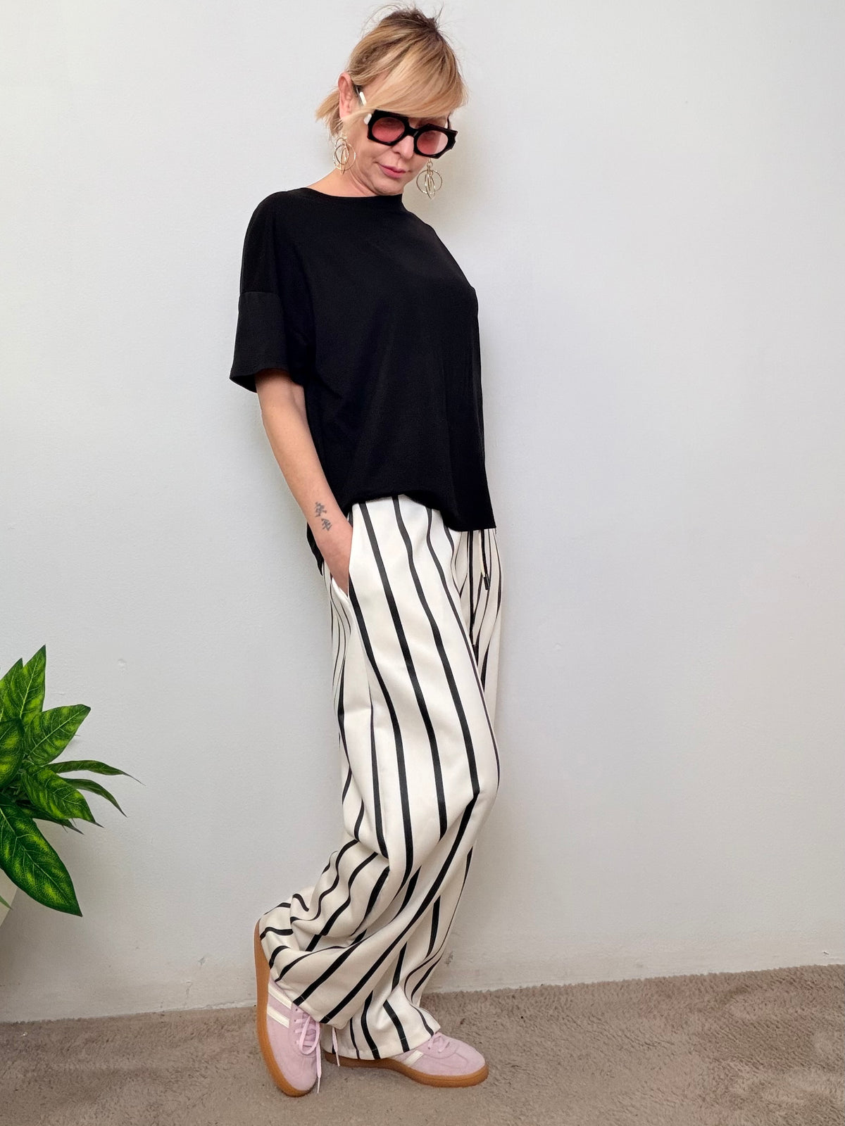 Pantaloni Wide Leg a Righe Verticali