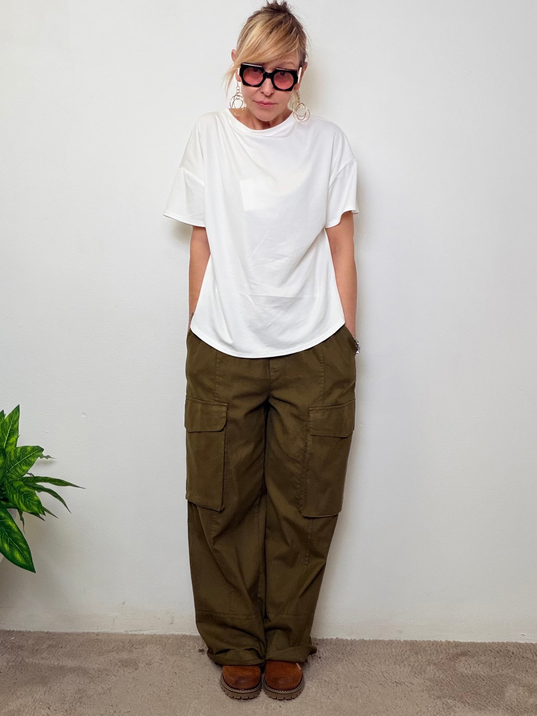 Pantaloni Cargo Verde Militare con Cintura a Corda