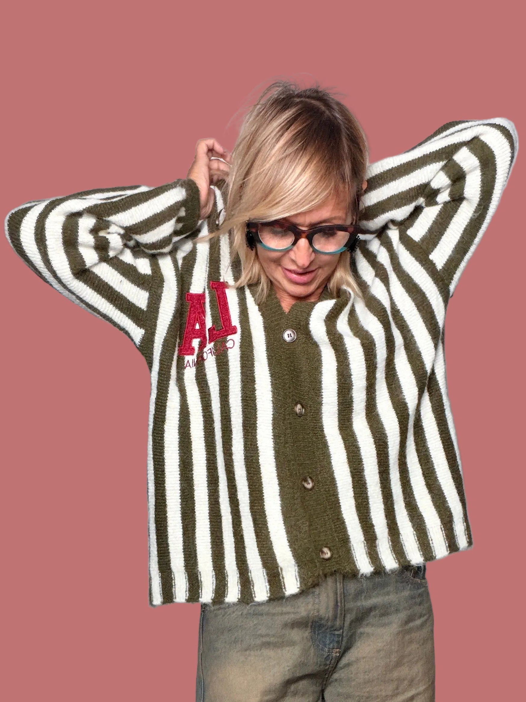 Cardigan Souvenir a righe chiare e scure con maniche ampie e chiusura a bottoni