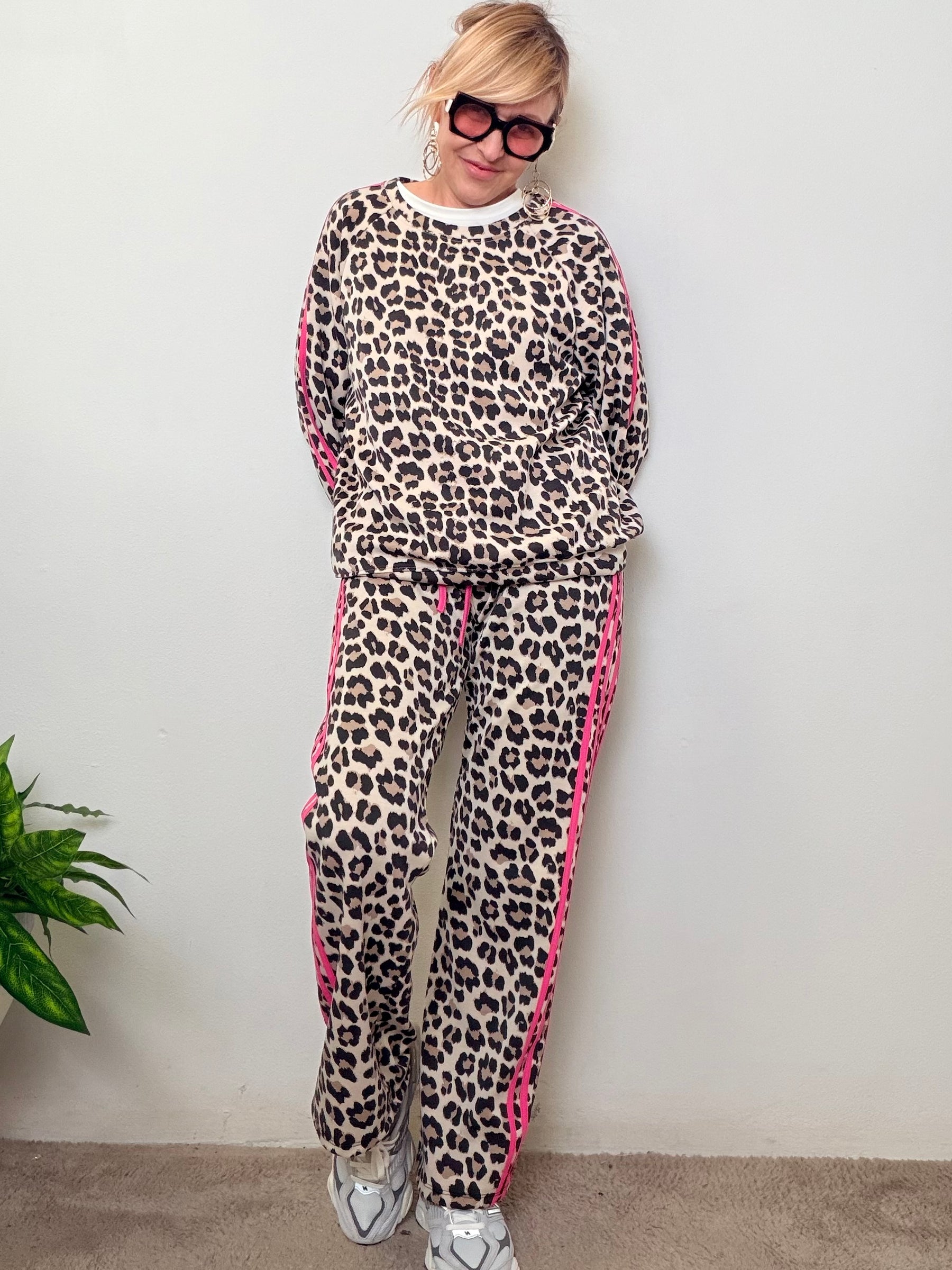 Completo Felpa e Pantaloni Animalier con Bande Laterali