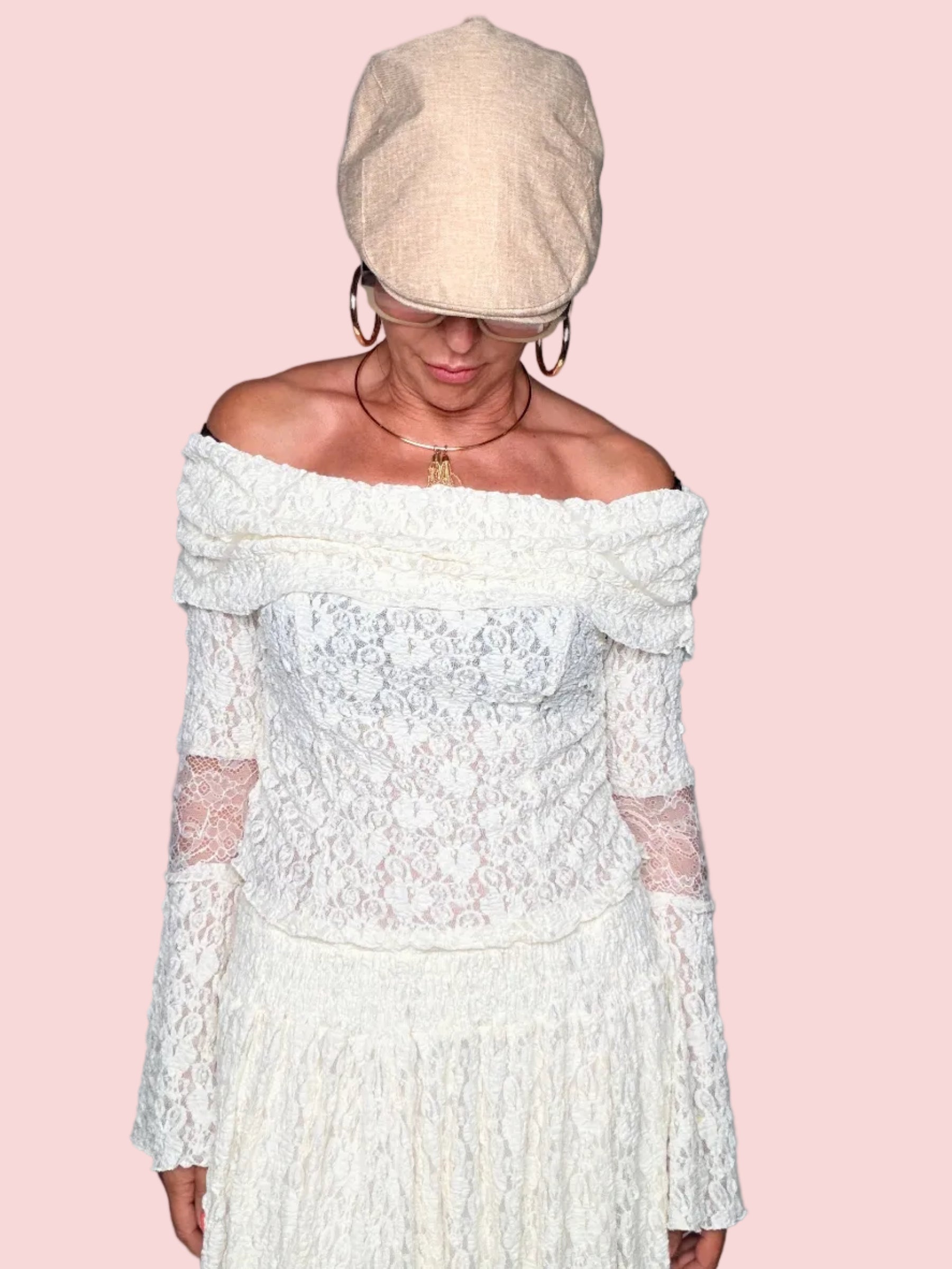 Top Pizzo Off-Shoulder con Maniche a Campana