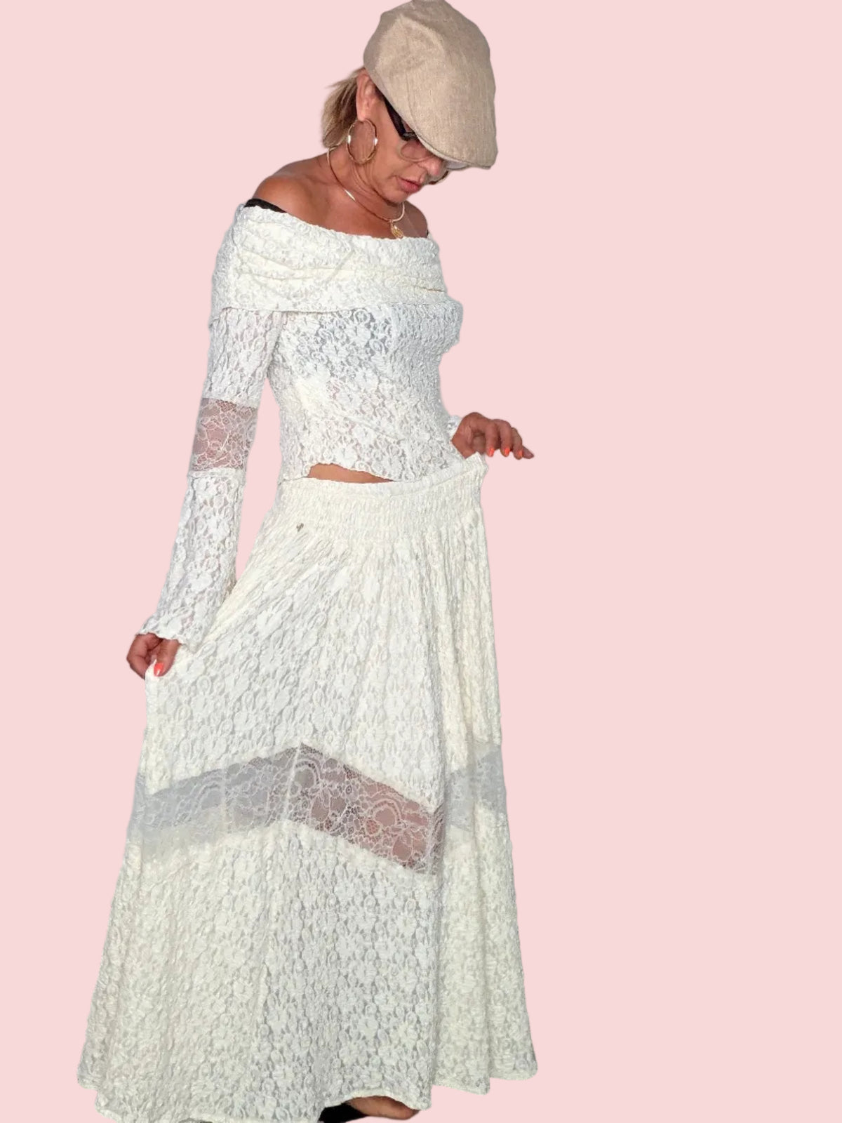 Gonna Maxi Pizzo con Vita Smock e Inserto Trasparente