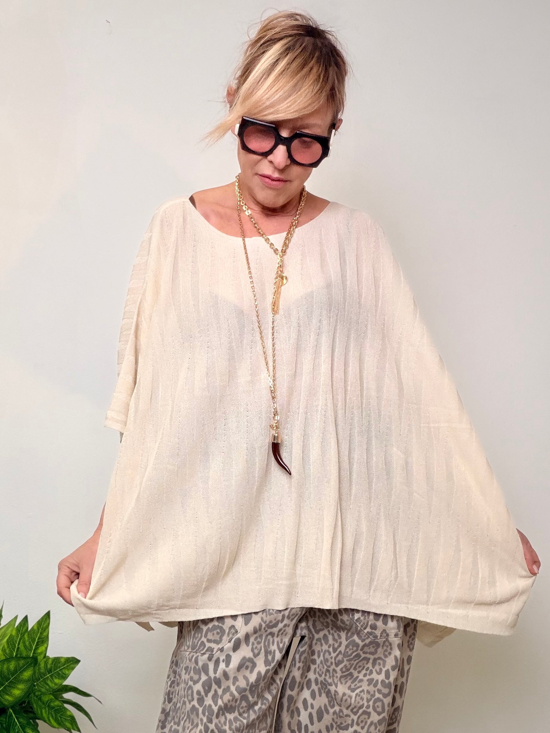 Maglia Oversize con Maniche Ampie