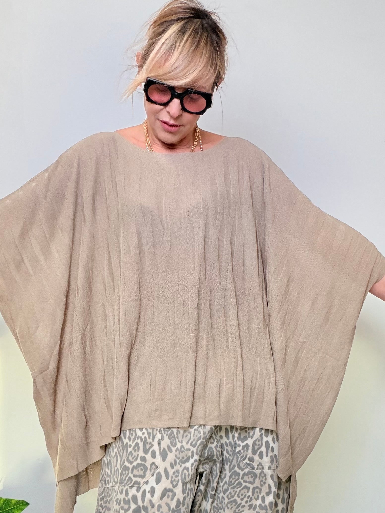 Maglia Oversize con Maniche Ampie